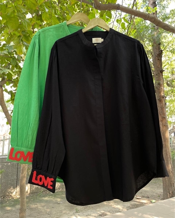 WAUW LOVE SHIRT Black Hørlook  〖 PRE-ORDRE〗KOMMER SLUT FEBRUAR / START MARTS